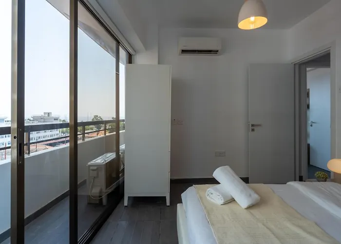 Fiesta 1-bedroom In לרנקה