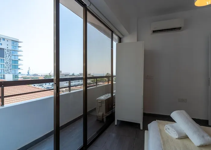 Fiesta 1-bedroom In * לרנקה