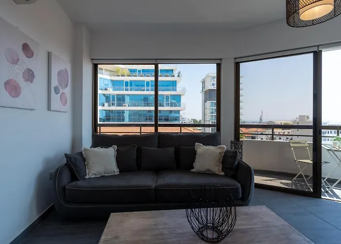 Fiesta 1-bedroom In דירה *