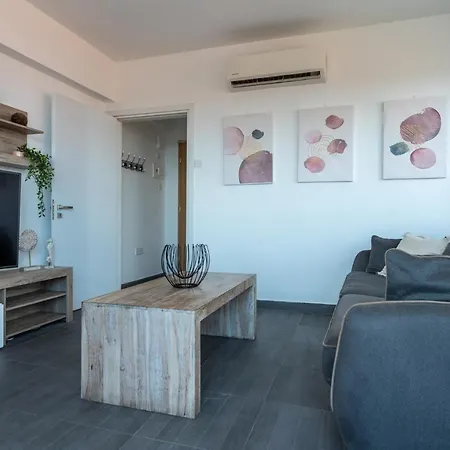 Fiesta 1-bedroom In لارنكا