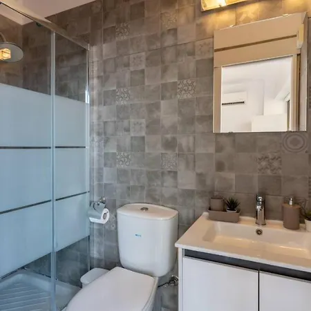 Fiesta 1-bedroom In לרנקה